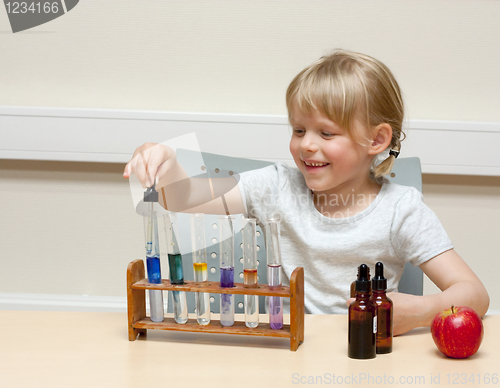 Image of Little scientist