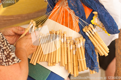 Image of Bobbin lace-making