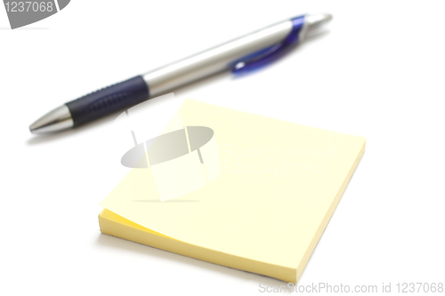 Image of Notepad and pen