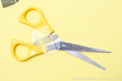 Image of Yellow scissors