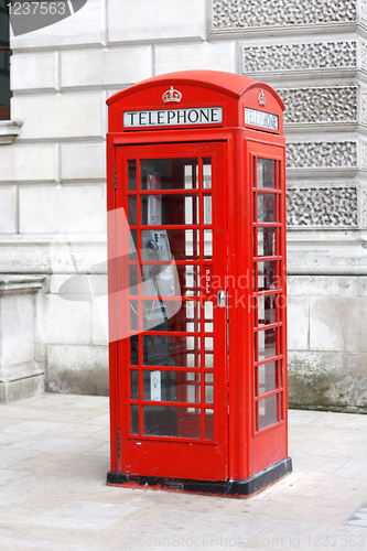 Image of British telephone box