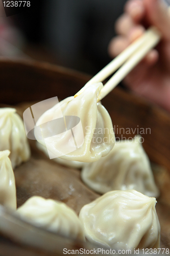 Image of chinese dim sum, meat dumping