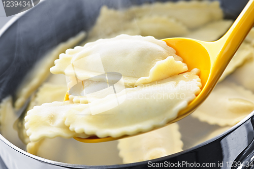 Image of Cooking ravioli