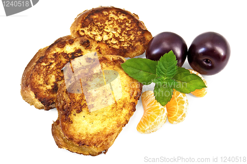 Image of Toast with tangerine and plum
