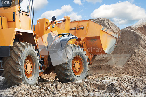 Image of Wheel loader machine