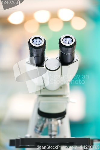 Image of eyepiece of microscope