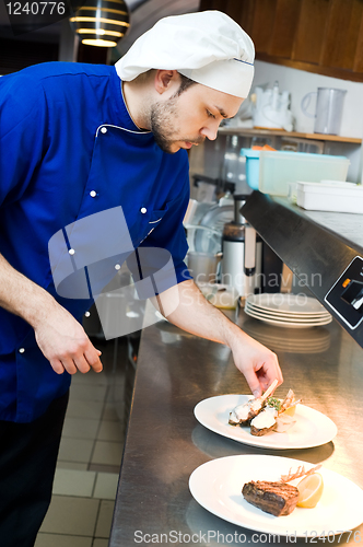 Image of chef at decoration food