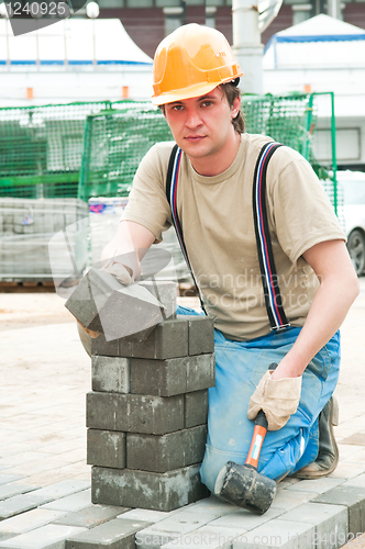 Image of sidewalk pavement construction works