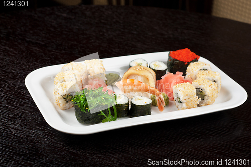 Image of sushi set