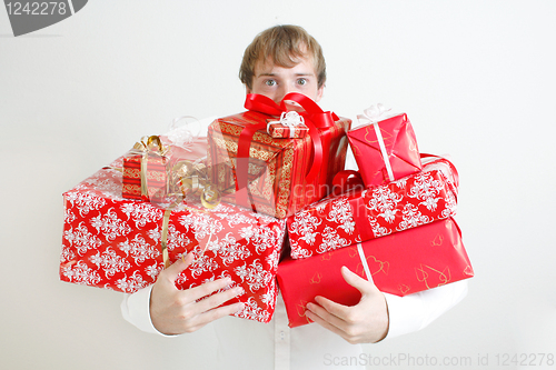 Image of Presenting alot of gifts