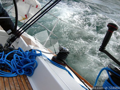 Image of Ropes and water