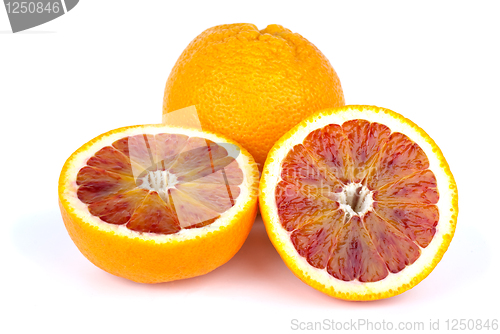 Image of Blood (red-pulp Malta) orange and halves