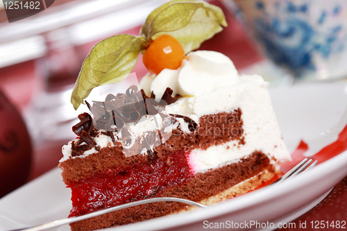Image of Cherry sponge cake with cream