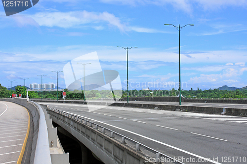 Image of highway and Ting Kau bridge 