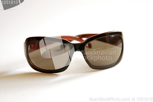 Image of Brown sunglasses 