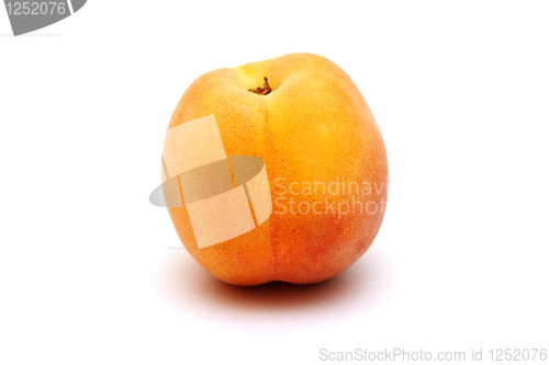 Image of Foto of peach placed on white background