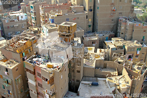 Image of Garbage at roofs