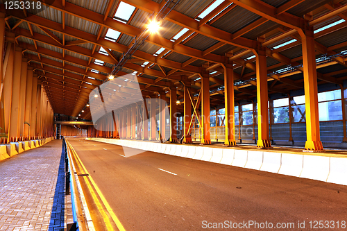 Image of tunnel