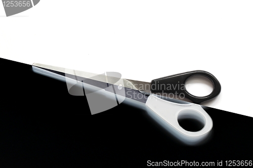 Image of scissors in black and white