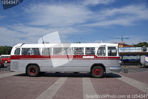 Image of The old bus