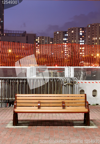 Image of old bench in the city