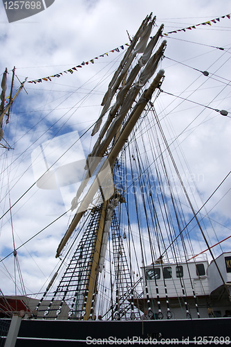 Image of The mast