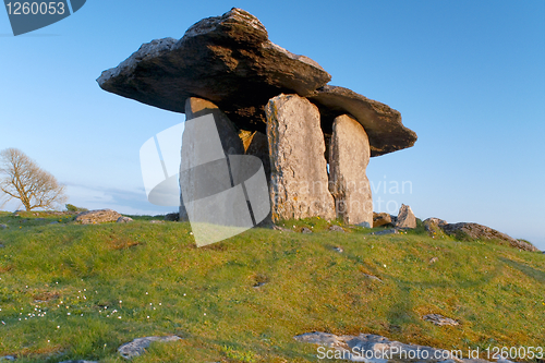 Image of Poulnabrone