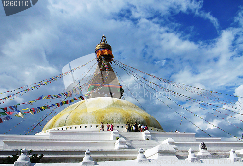 Image of Boudhanath Stupa and prayer flags in Kathmandu, Nepal
