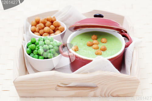 Image of green pea soup