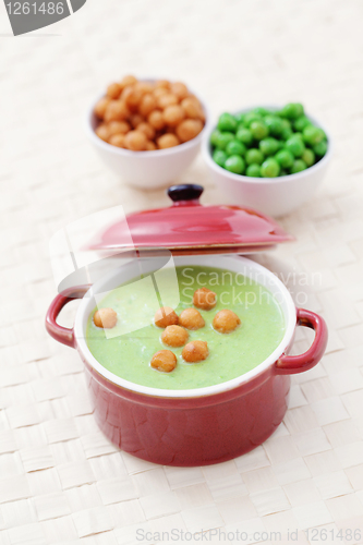Image of green pea soup