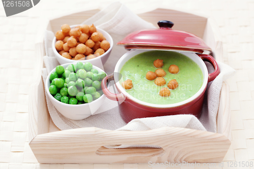 Image of green pea soup