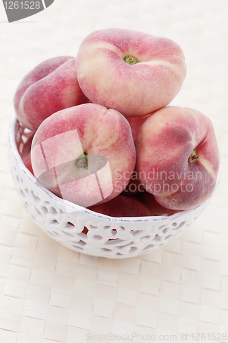 Image of peaches