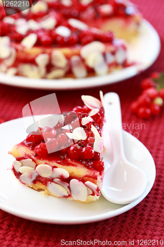 Image of Cheesecake with redcurrant