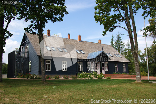 Image of The wooden house