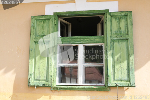 Image of green window