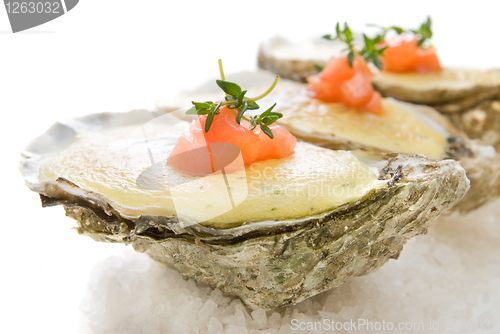 Image of oysters with sauce