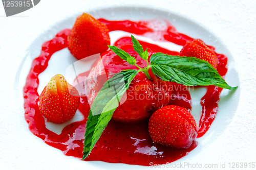 Image of Panna cotta strawberry