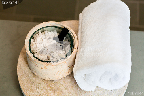 Image of towel and bath salt