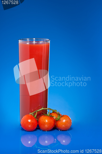 Image of Glass with tomato juice