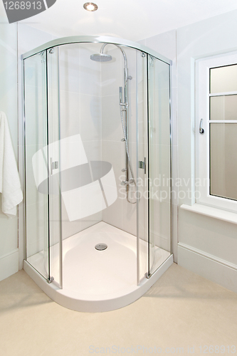 Image of Corner shower