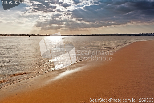 Image of Sunset on the Tejo river.