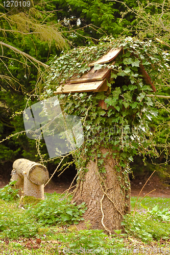 Image of bird table