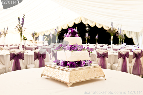 Image of wedding cake