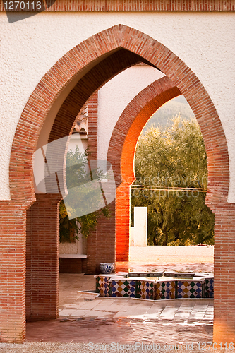 Image of moorish arches