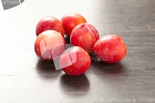 Image of plums