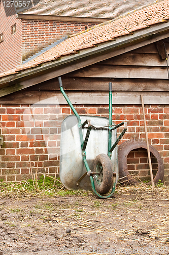 Image of wheelbarrow