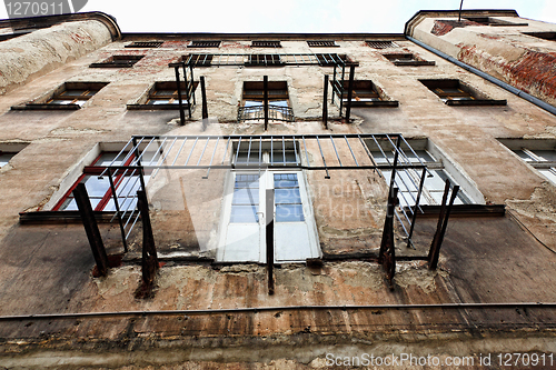 Image of old grunge house in lodz centre town