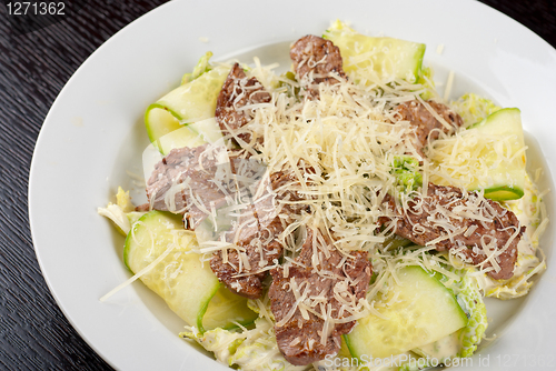 Image of Salad with beef