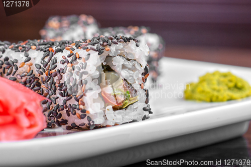 Image of Sushi with sesame