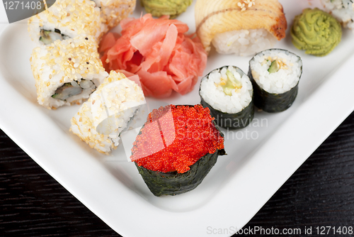 Image of sushi set